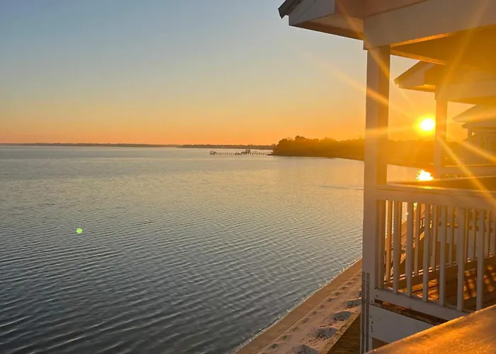 Bayfront Paradise-steps To Pool Kayaking