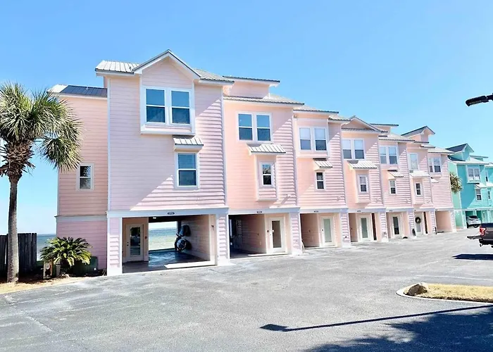 Holiday home Bayfront Paradise-steps To Pool Kayaking *